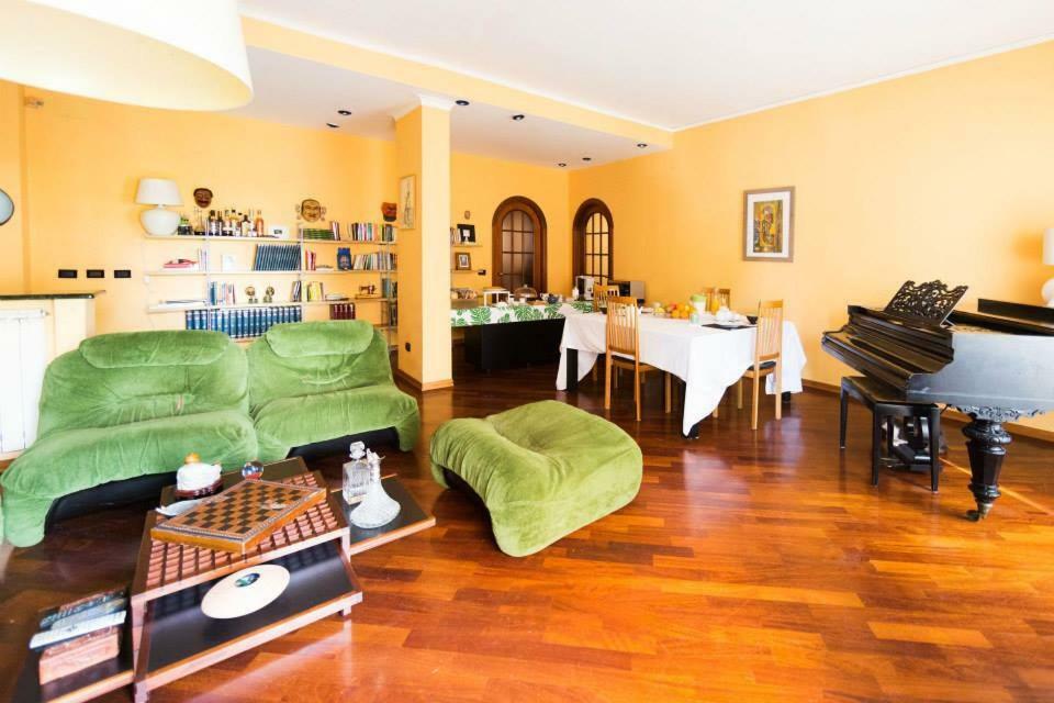 I Quattro Gattoni Hotel Naples Exterior photo